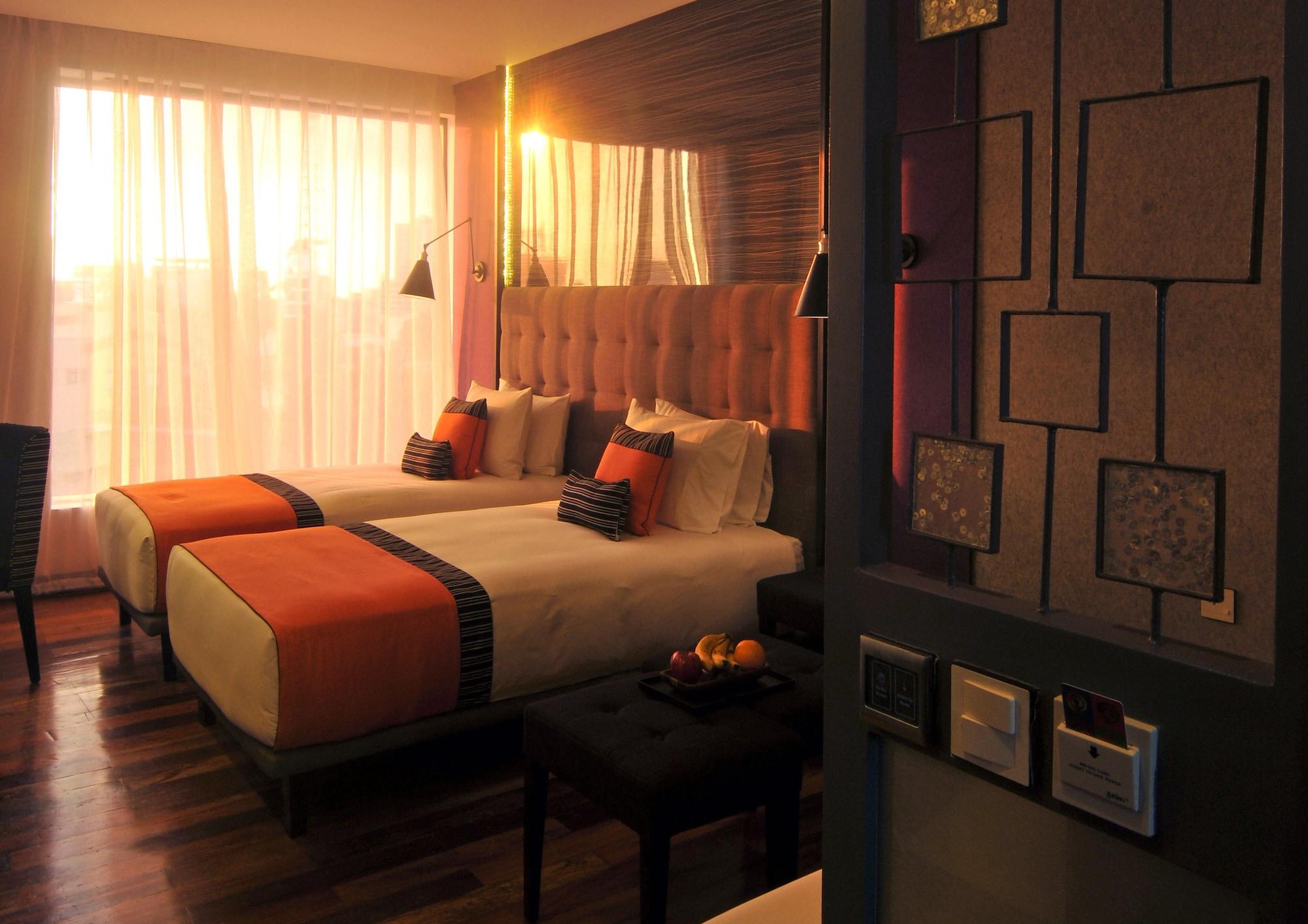 Hive Hotel Quezon City Exterior foto