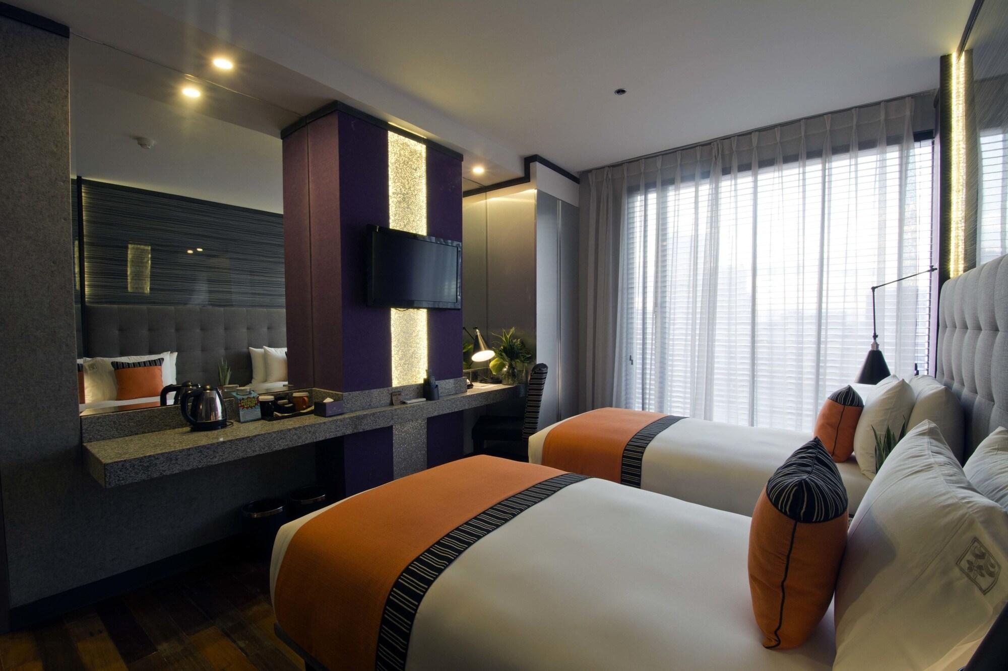Hive Hotel Quezon City Exterior foto