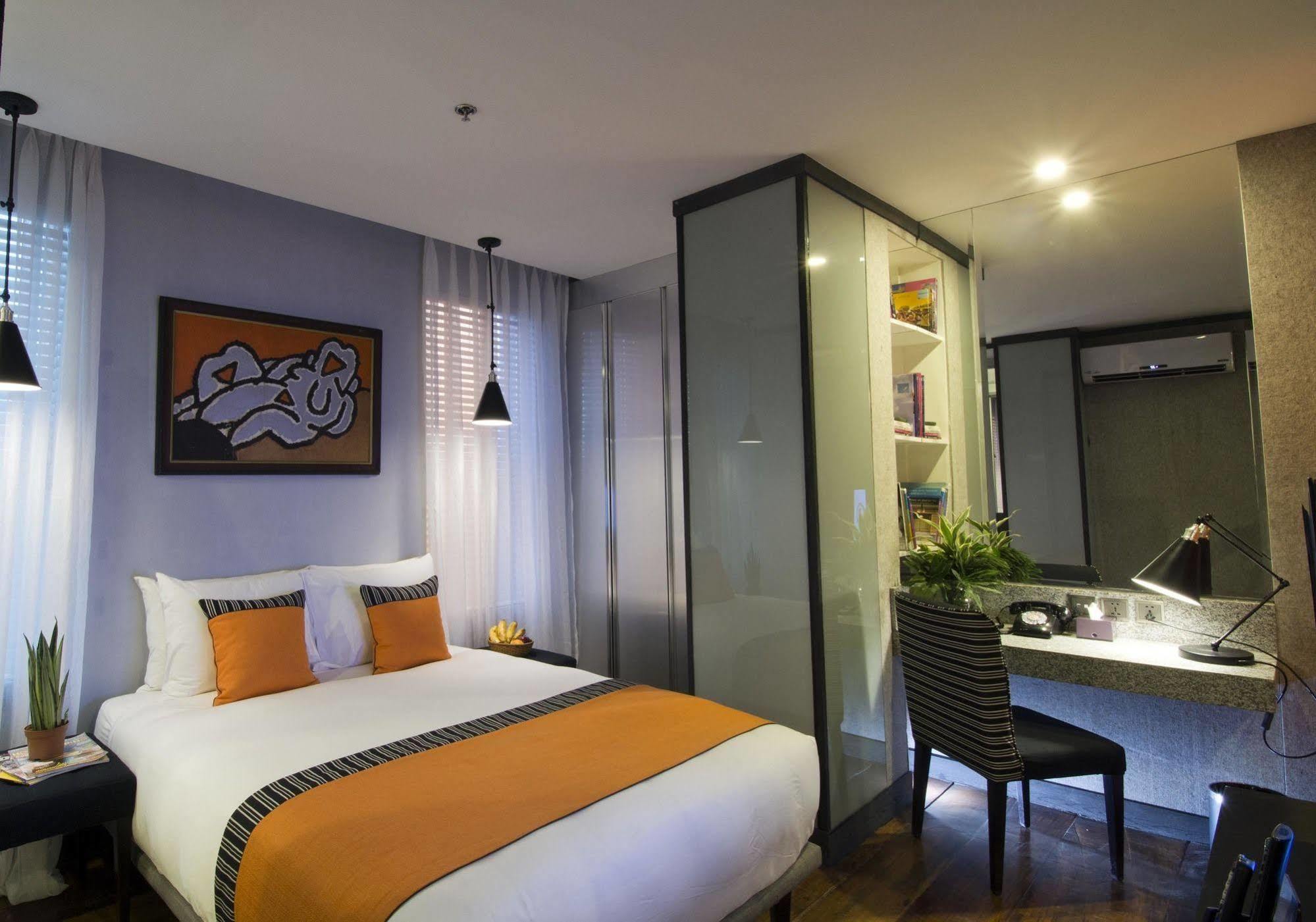 Hive Hotel Quezon City Exterior foto