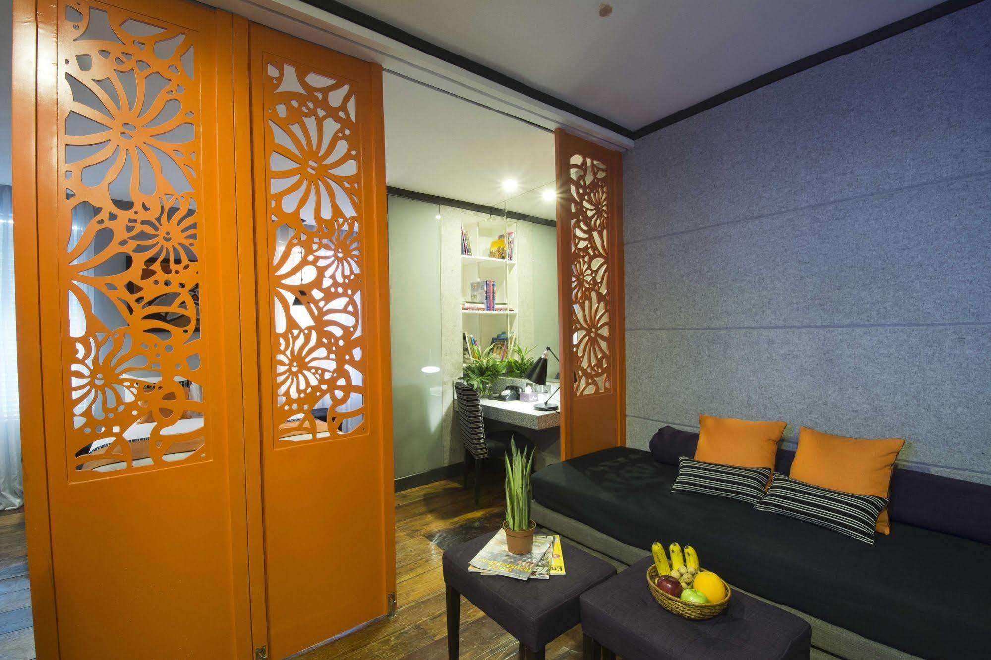 Hive Hotel Quezon City Exterior foto